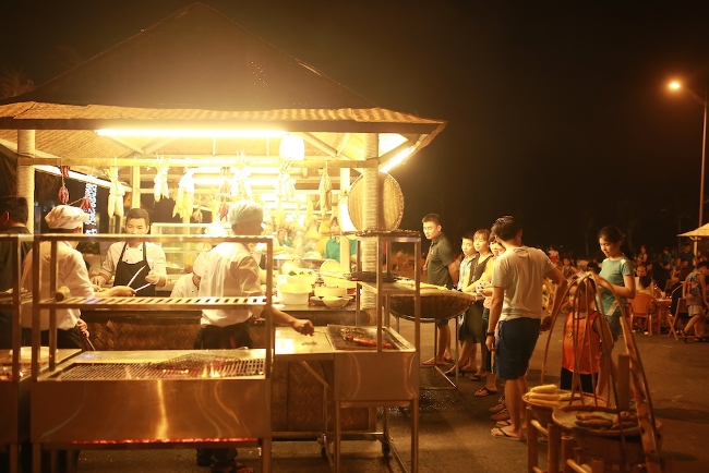 Chợ quê phố biển đón hàng ngàn lượt khách ảnh 11